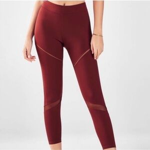 Fabletics NWT High Waisted Statement Powerlite 2.0 Athletic Leggings Burgundy